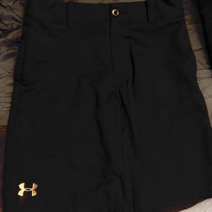 Boys size youth small black under Armour shorts